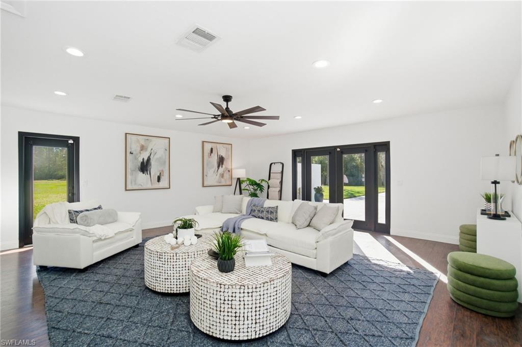 11661 Palomino Ln Property Photo 14