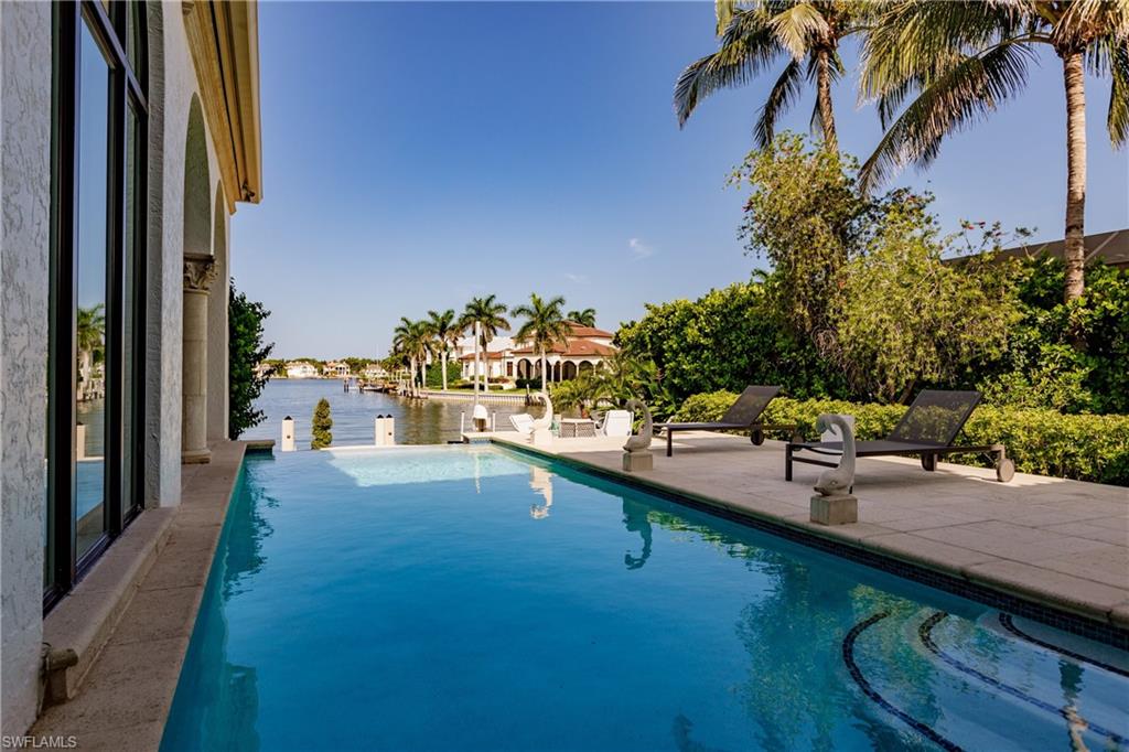 2450 Tarpon Rd Property Photo 10