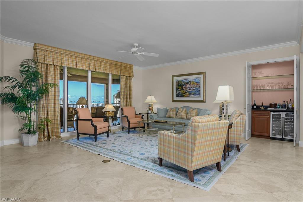 8787 Bay Colony Dr 906 Property Photo 5
