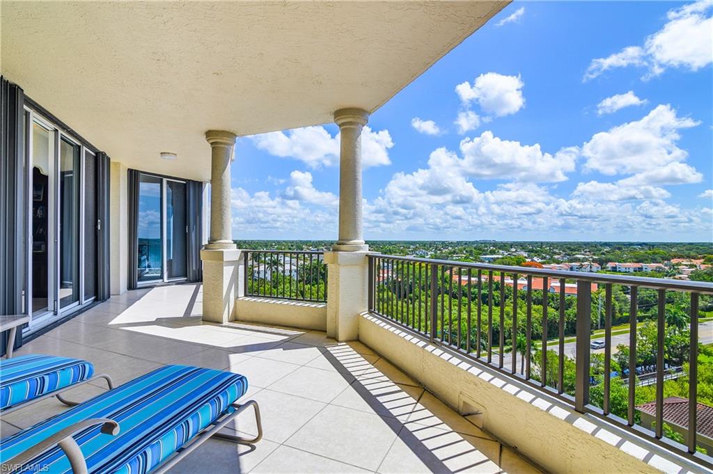 8787 Bay Colony Dr 906 Property Photo 26