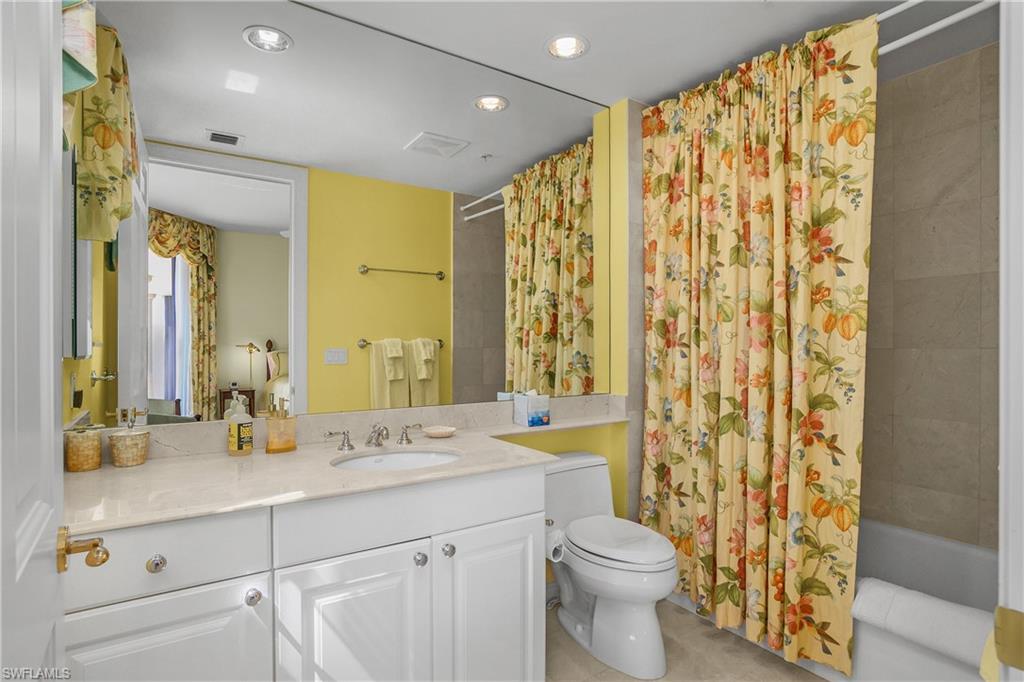 8787 Bay Colony Dr 906 Property Photo 32