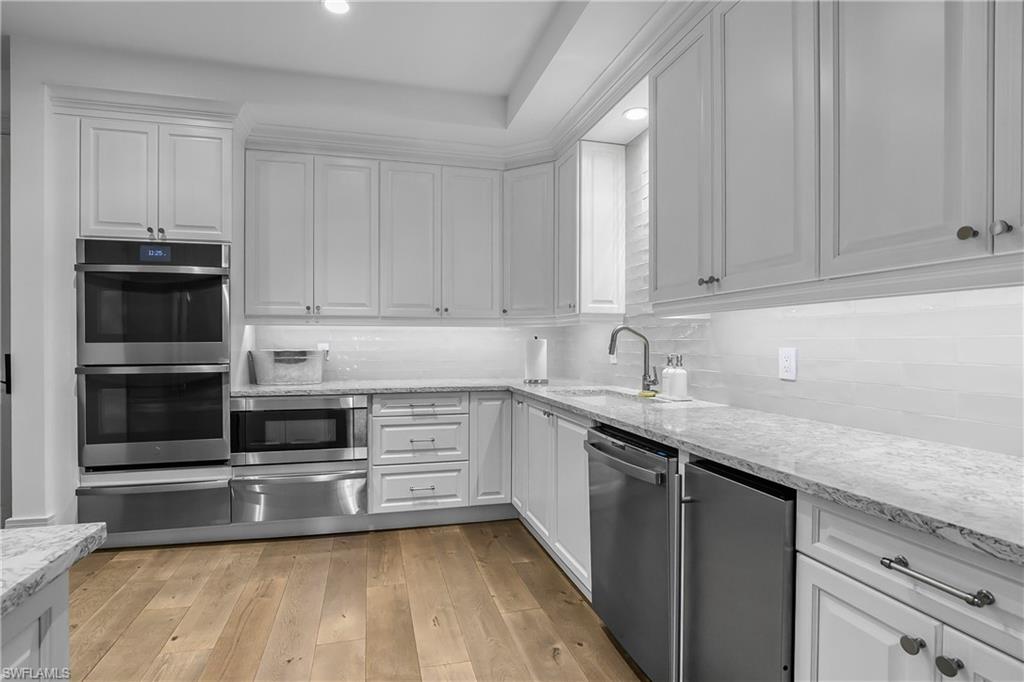 8787 Bay Colony Dr 906 Property Photo 44