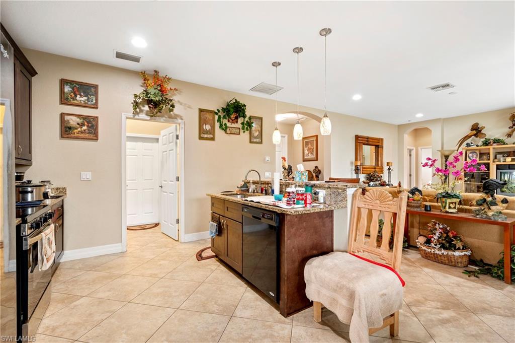 1629 2nd Ter Property Photo 13