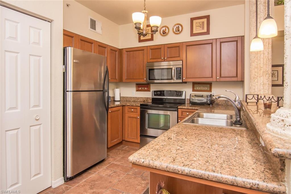 20230 Estero Gardens Cir 206 Property Photo 8
