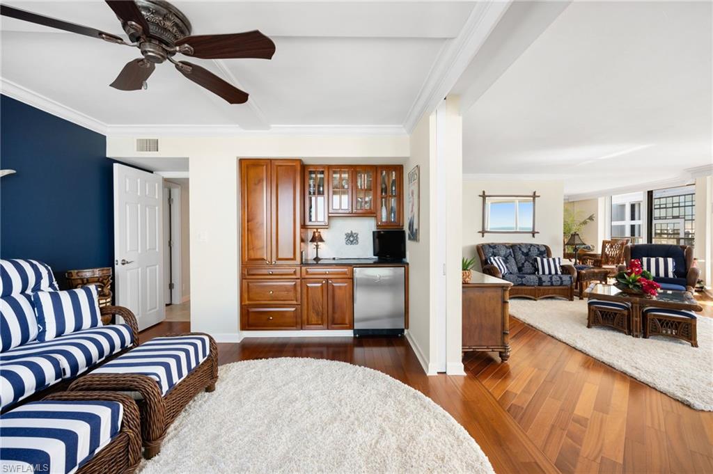 4901 Gulf Shore Blvd N 1604 Property Photo 11