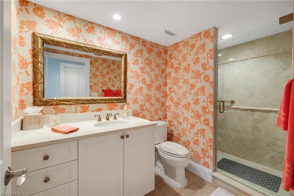 8171 Bay Colony Dr 403 Property Photo 14