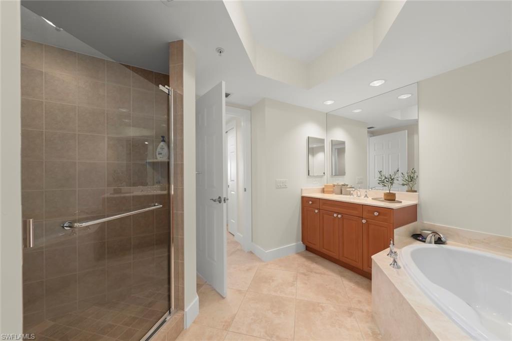 23540 Via Veneto Blvd 602 Property Photo 23