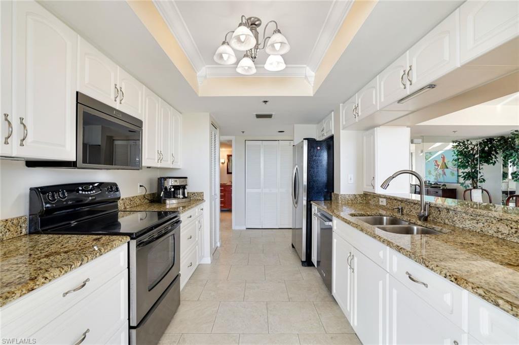 6361 Pelican Bay Blvd 201 Property Photo 4