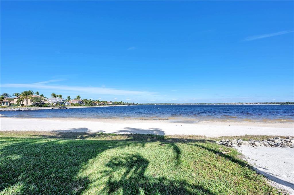 9087 Breakwater Dr Property Photo 38