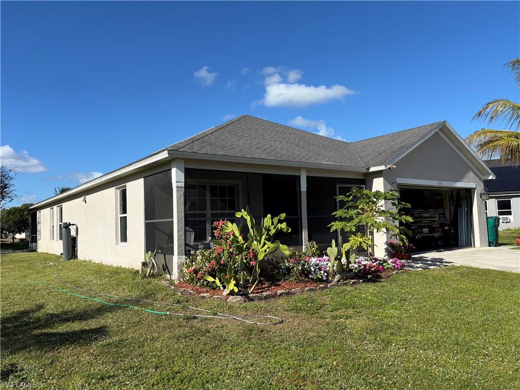 1243 Madison Ct Property Photo 5