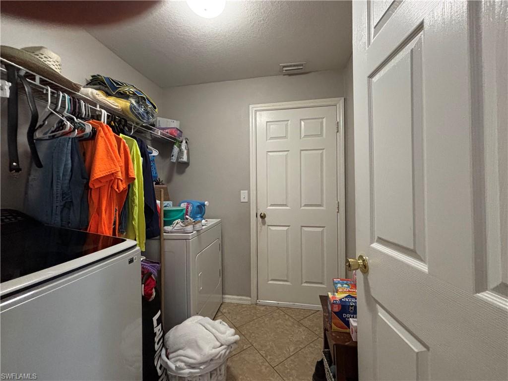 1243 Madison Ct Property Photo 22