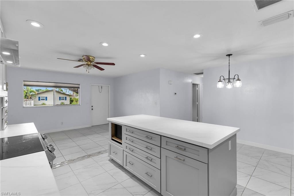 4502 22nd Pl Sw Property Photo 11