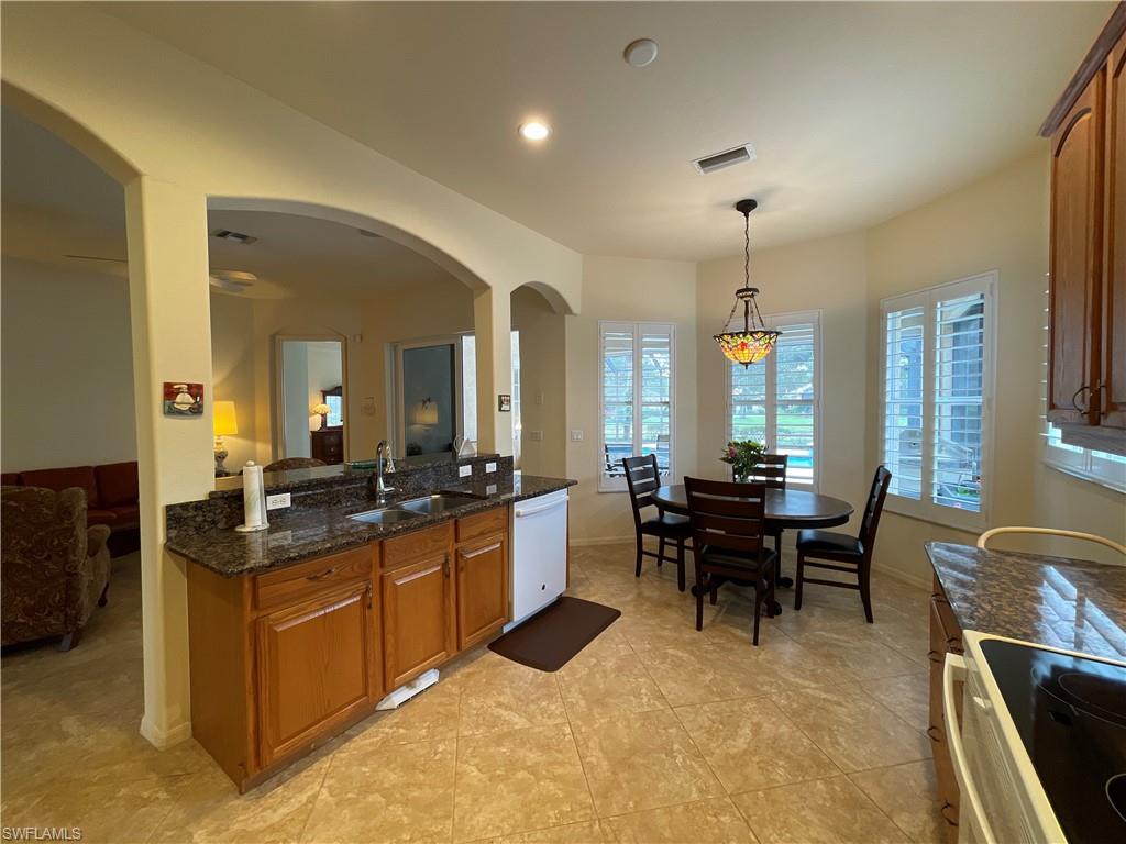 6478 Waverly Green Way Property Photo 8