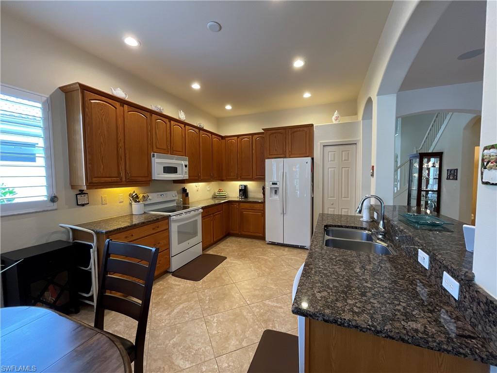 6478 Waverly Green Way Property Photo 9