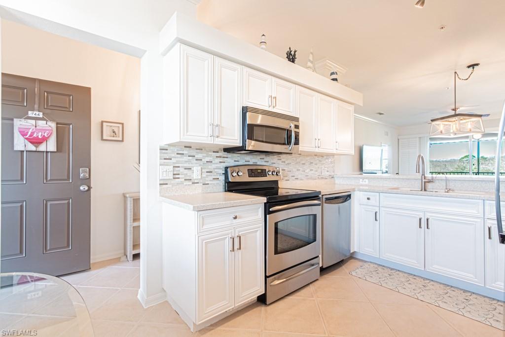 10275 Heritage Bay Blvd 744 Property Photo 3