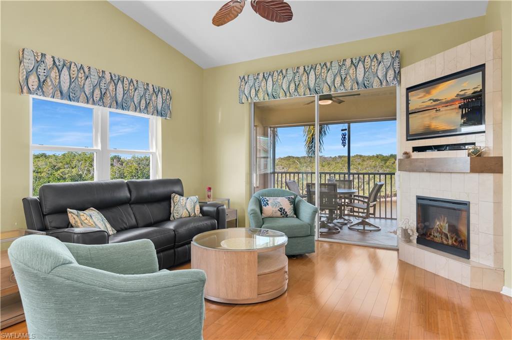 162 Newport Dr 1207 Property Photo 13