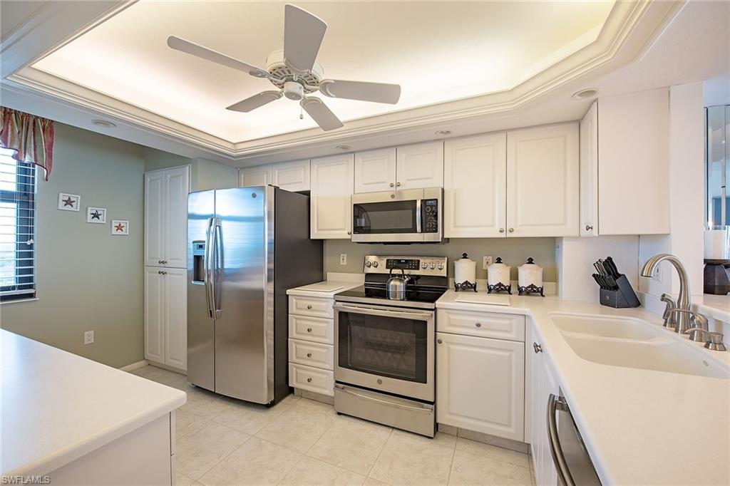 260 Seaview Ct 1505 Property Photo 7