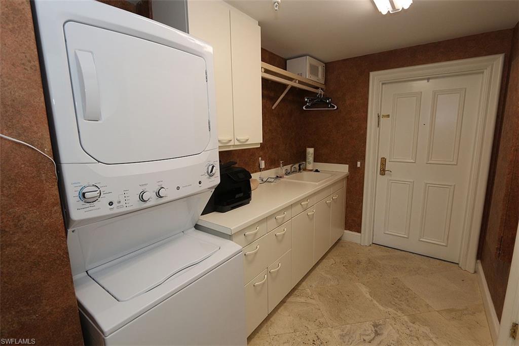 8665 Bay Colony Dr 901 Property Photo 36