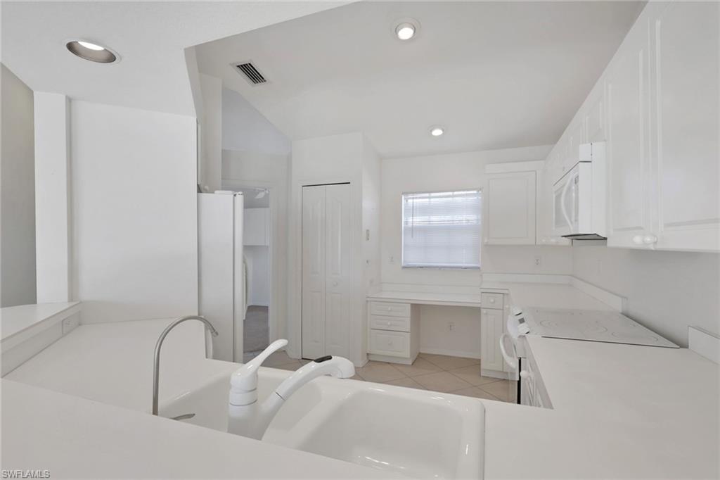 13140 Hamilton Harbour Dr F10 Property Photo 5