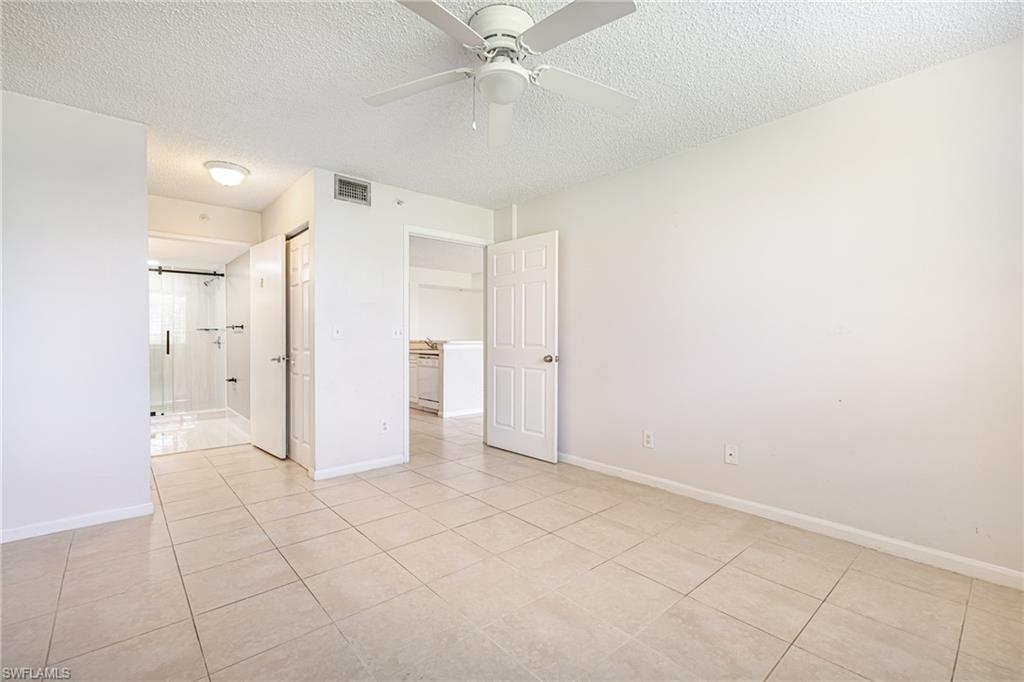 1265 Wildwood Lakes Blvd 106 Property Photo 17