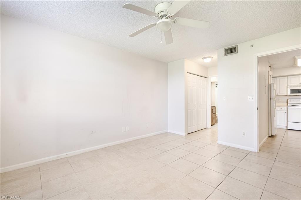 1265 Wildwood Lakes Blvd 106 Property Photo 18