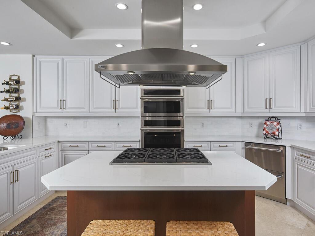 970 Cape Marco Dr 1107 Property Photo 11