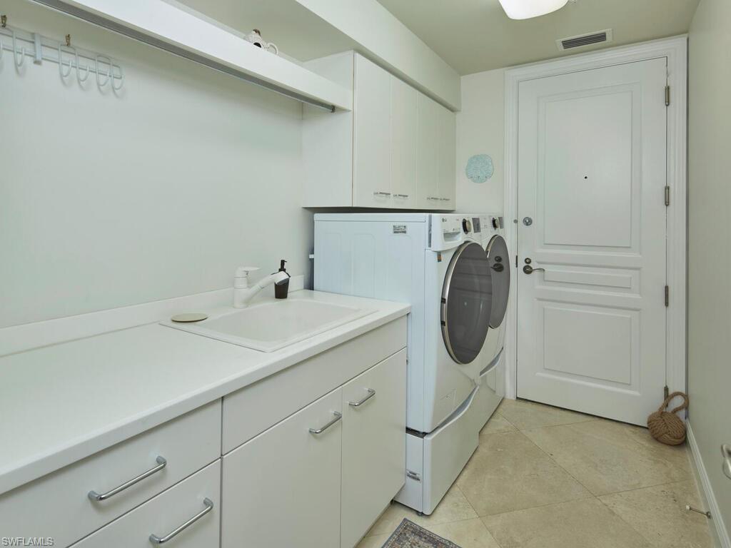 970 Cape Marco Dr 1107 Property Photo 25