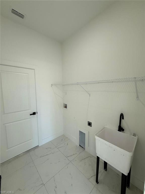 1121 Florence St E Property Photo 25