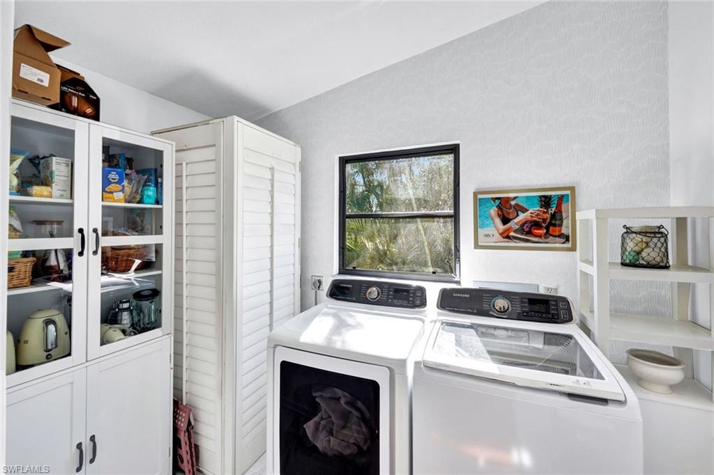 1285 Grand Canal Dr Property Photo 23