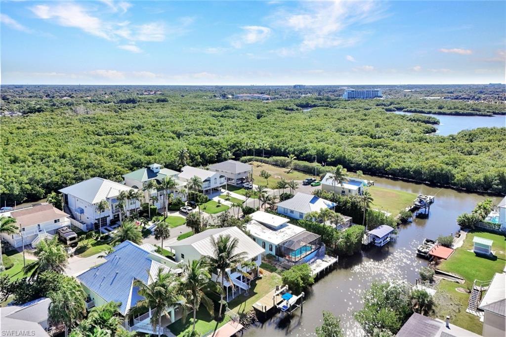 1285 Grand Canal Dr Property Photo 27