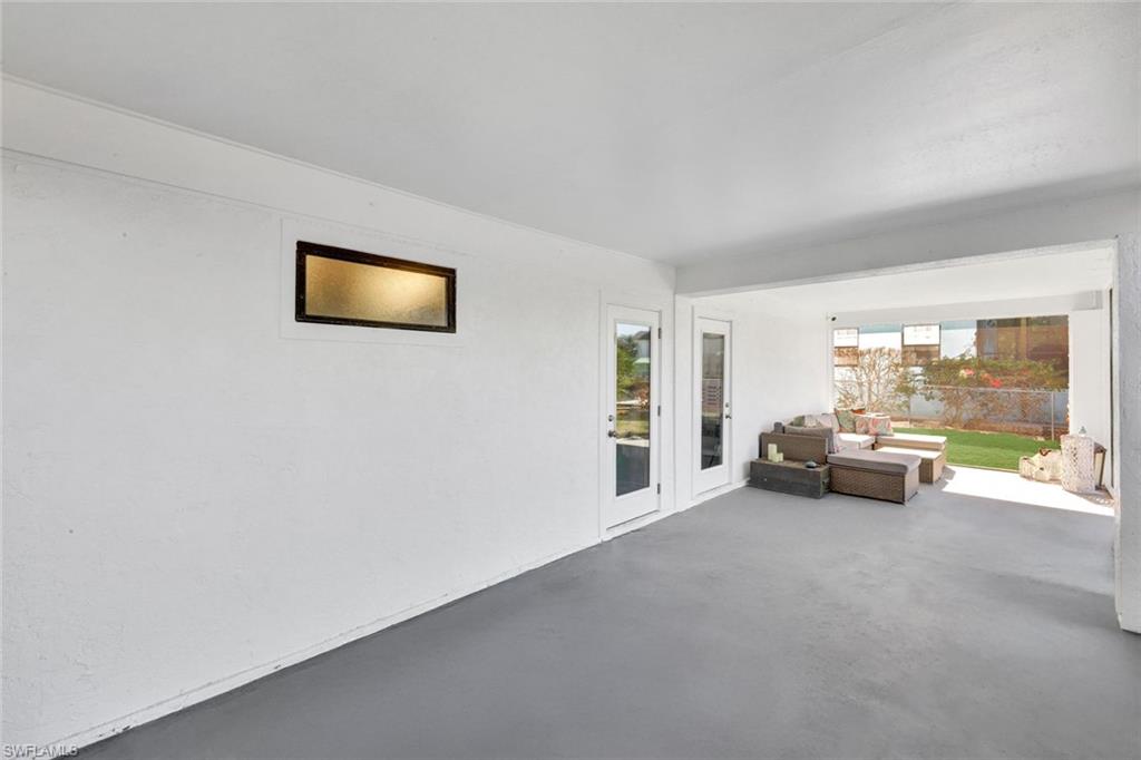 1285 Grand Canal Dr Property Photo 31
