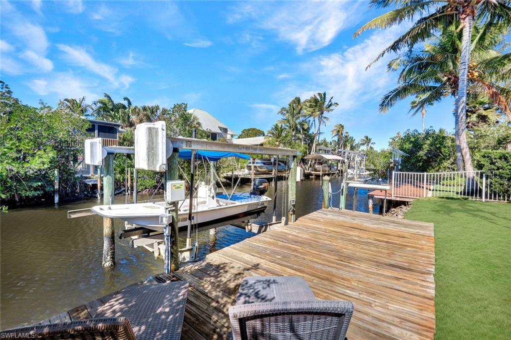 1285 Grand Canal Dr Property Photo 35