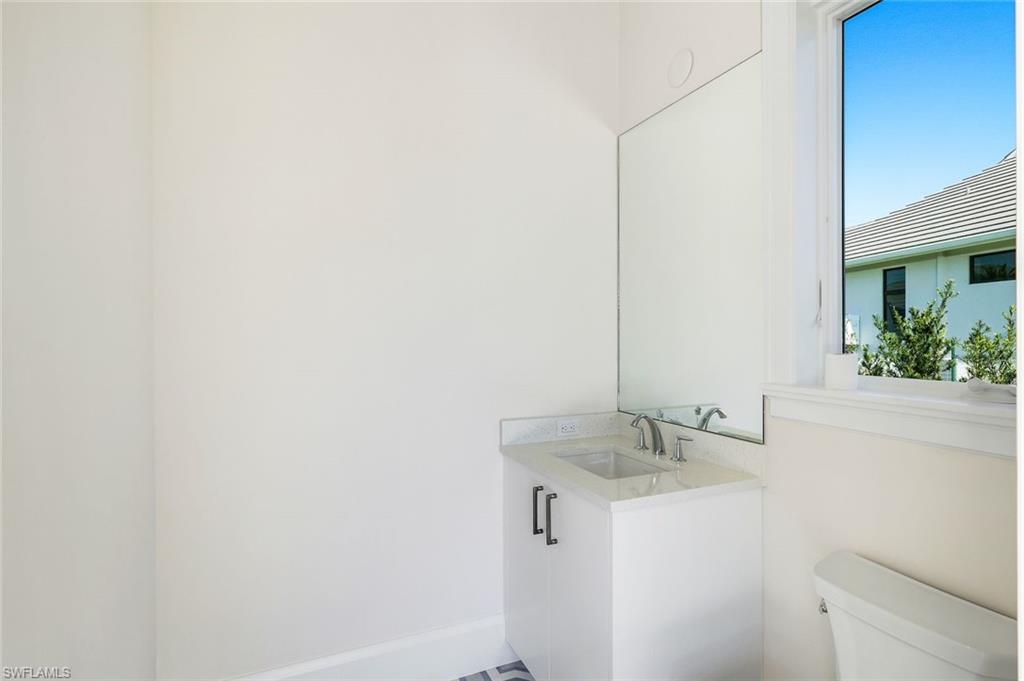 16716 Enclave Cir Property Photo 44