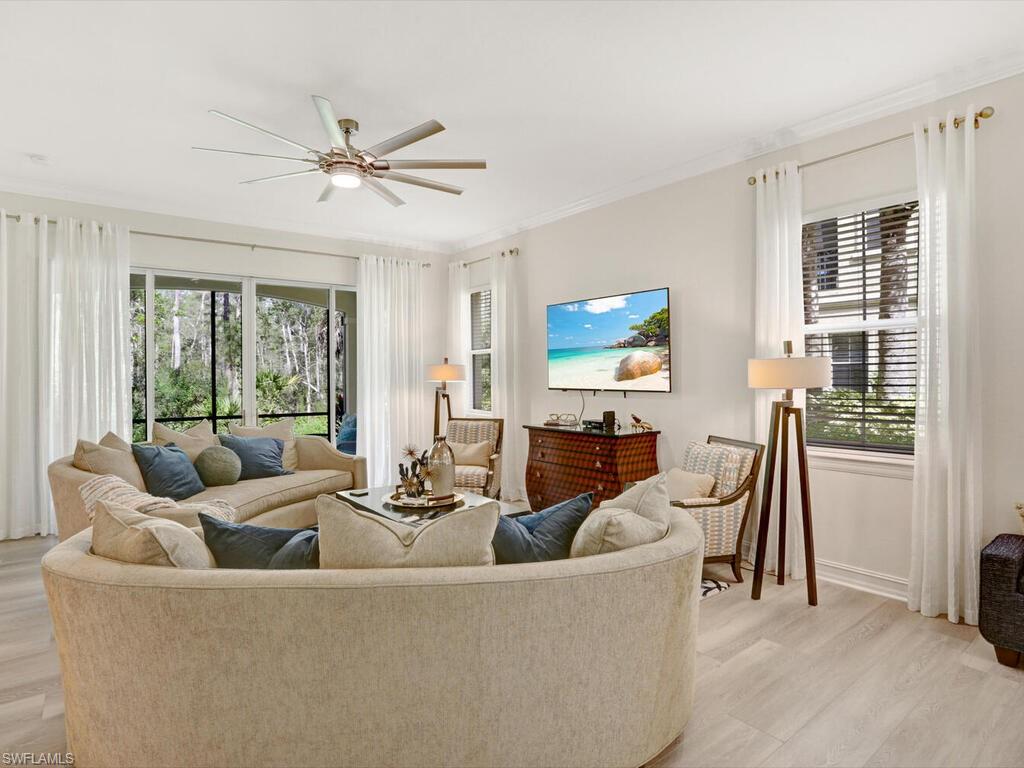 2847 Tiburon Blvd E 8-101 Property Photo 8
