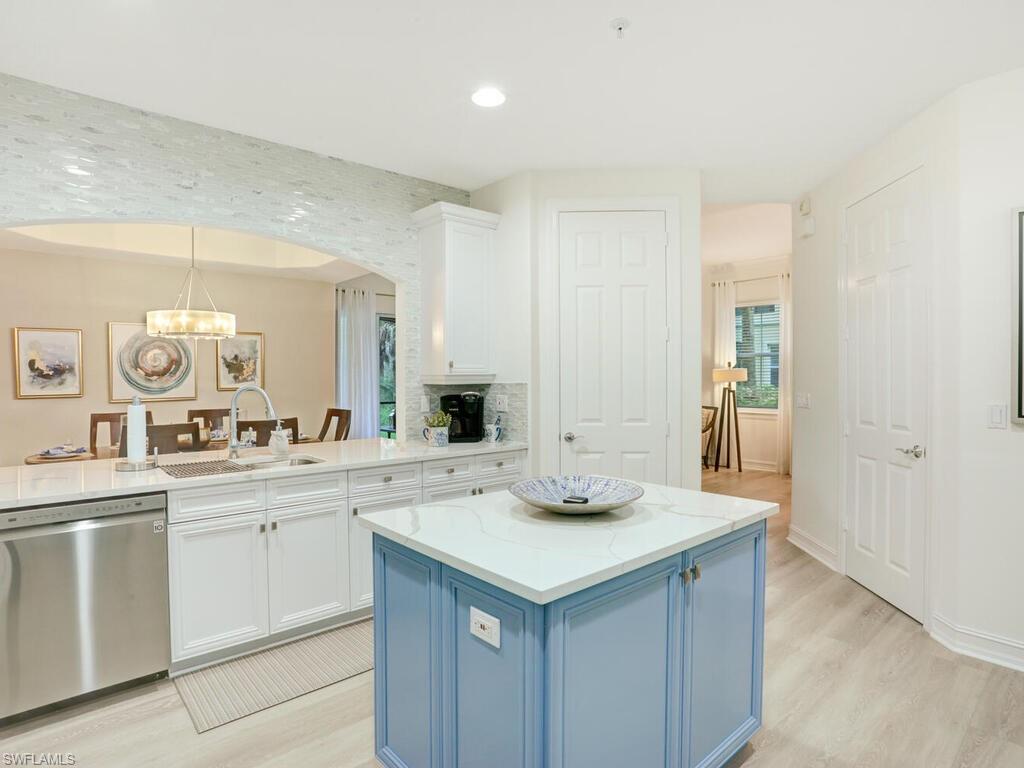 2847 Tiburon Blvd E 8-101 Property Photo 16