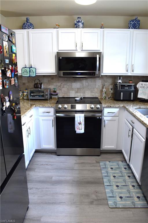 9072 Gervais Cir 306 Property Photo 3