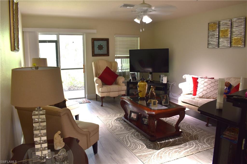 9072 Gervais Cir 306 Property Photo 8