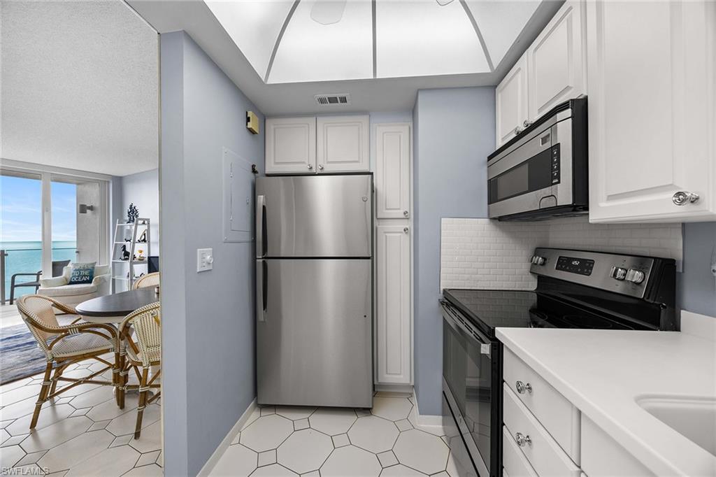 58 Collier Blvd 2101 Property Photo 14