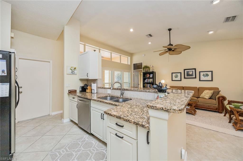 7546 Mill Pond Cir Property Photo 9