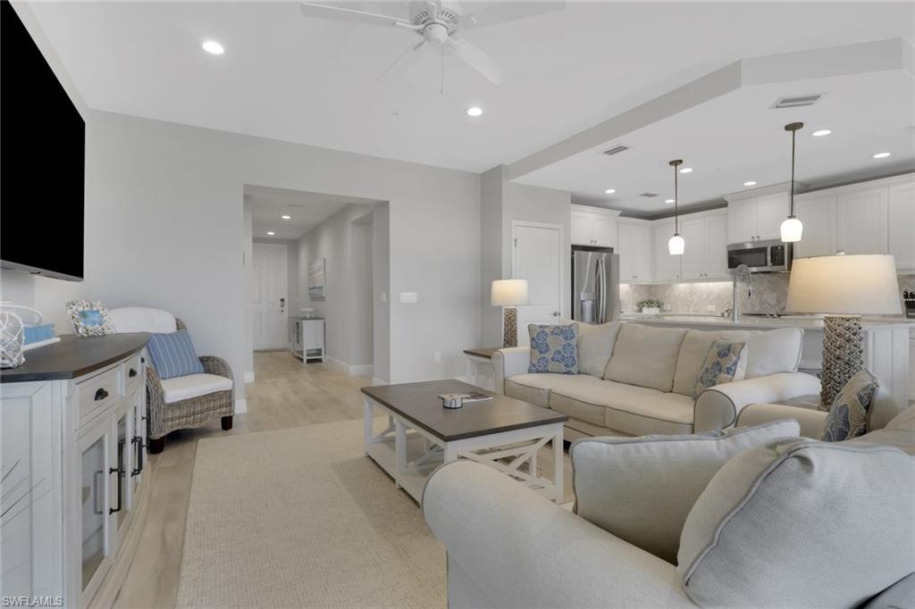 2647 Seychelles Cir 2202 Property Photo 4