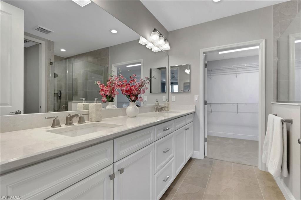 2647 Seychelles Cir 2202 Property Photo 15