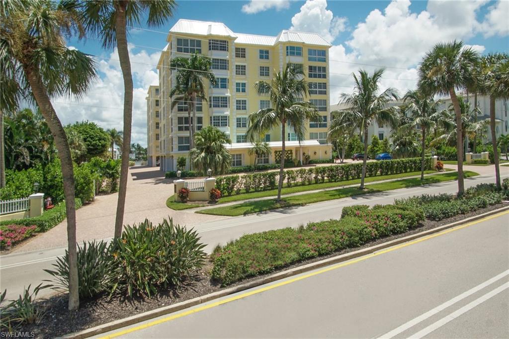 1900 Gulf Shore BLVD N 303 Property Photo 1