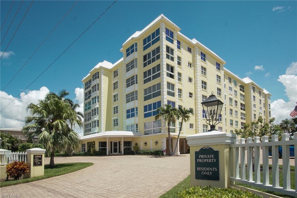 1900 Gulf Shore Blvd N 303 Property Photo 3