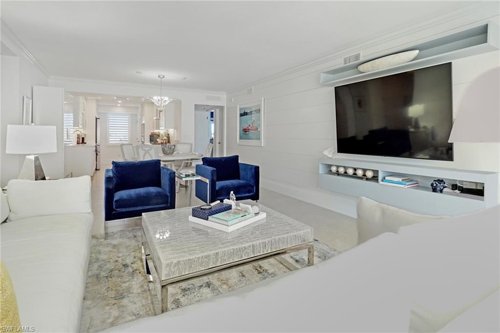 1900 Gulf Shore Blvd N 303 Property Photo 6