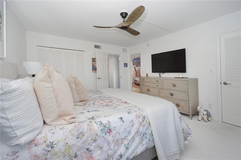 1900 Gulf Shore Blvd N 303 Property Photo 22