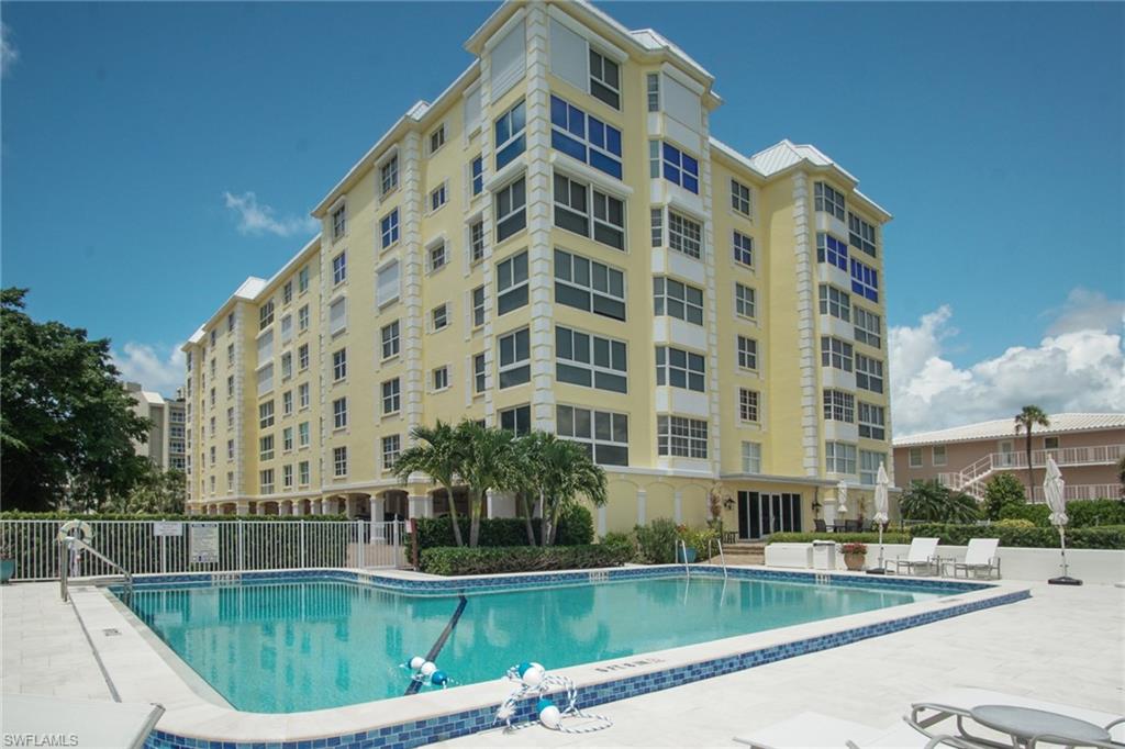1900 Gulf Shore Blvd N 303 Property Photo 24