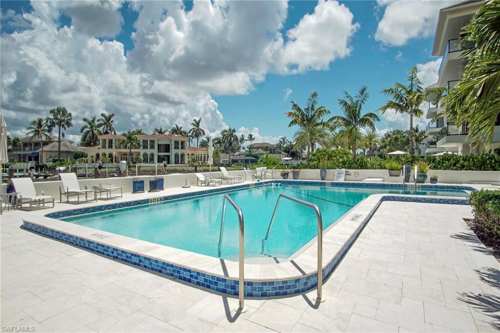 1900 Gulf Shore Blvd N 303 Property Photo 27