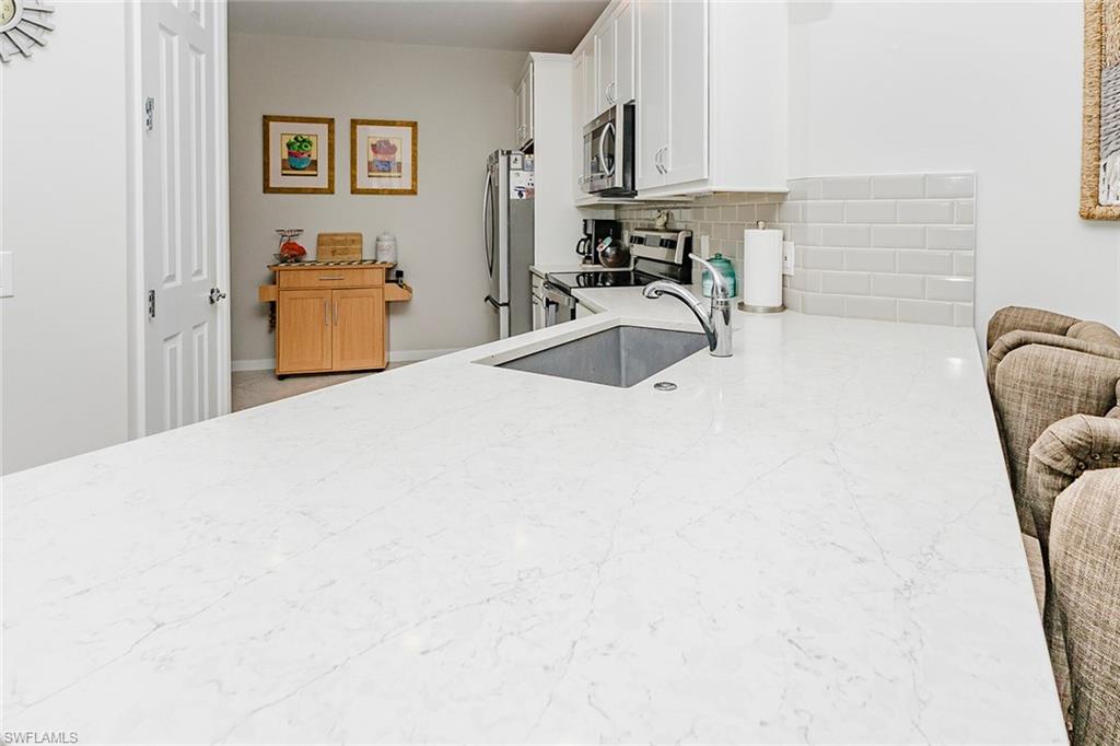5988 Mayflower Way Property Photo 6