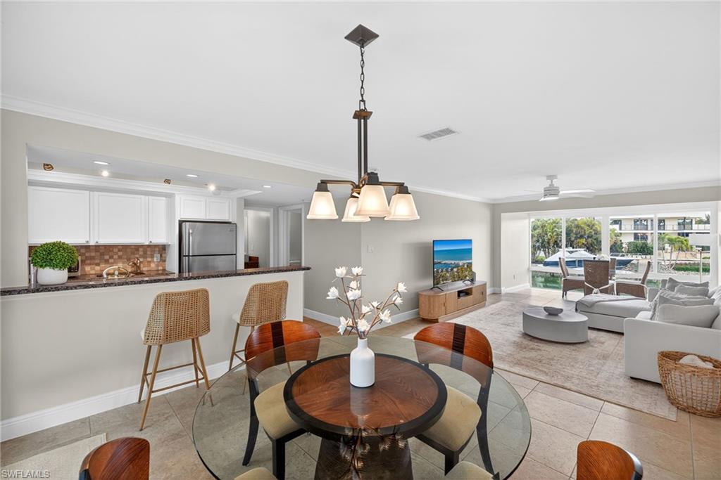 1550 Gulf Shore Blvd N E6 Property Photo 6