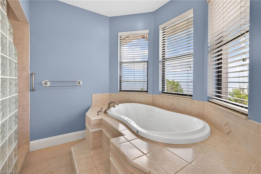 2600 Mcgregor Blvd Property Photo 17
